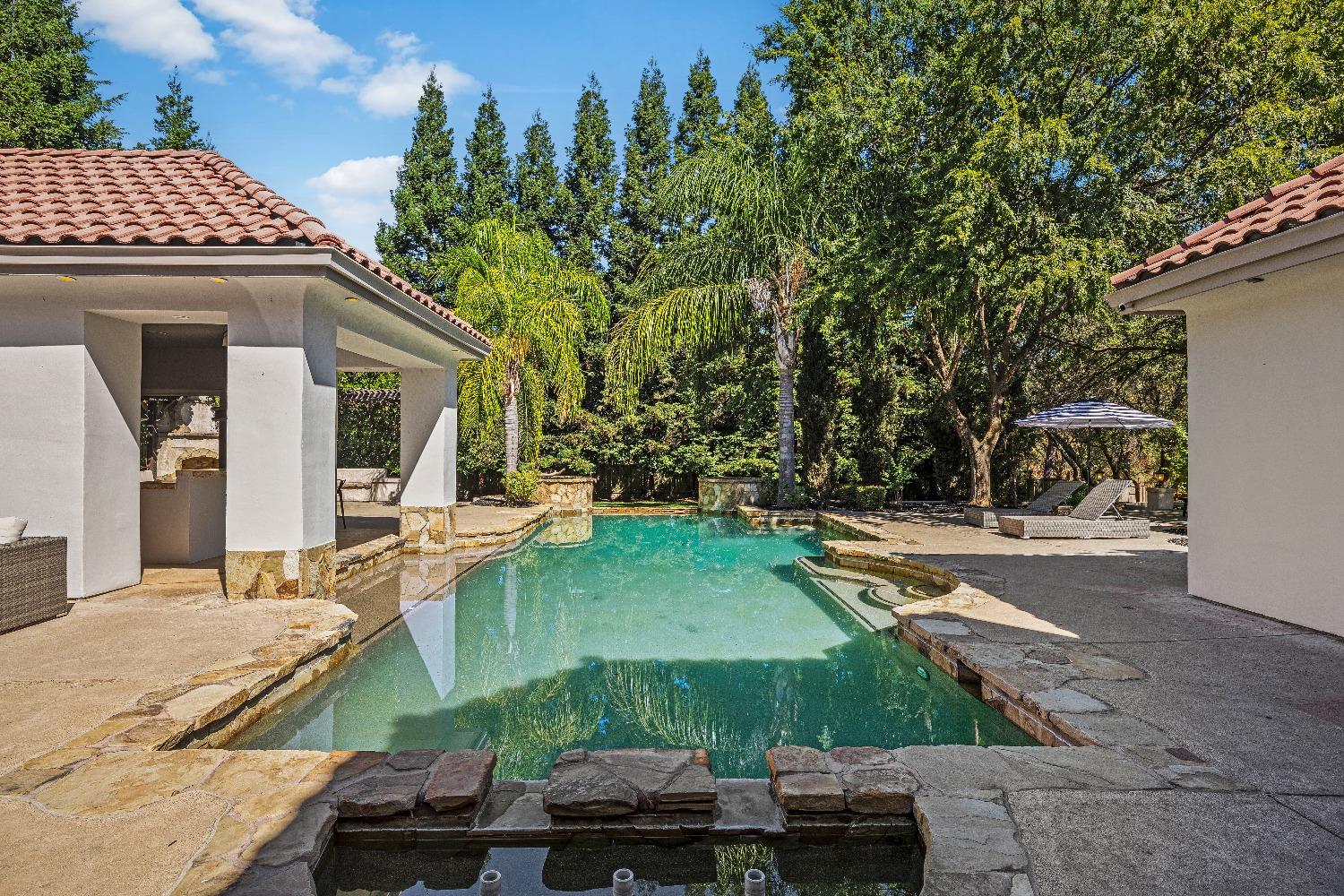 9020 Camino Del Avion