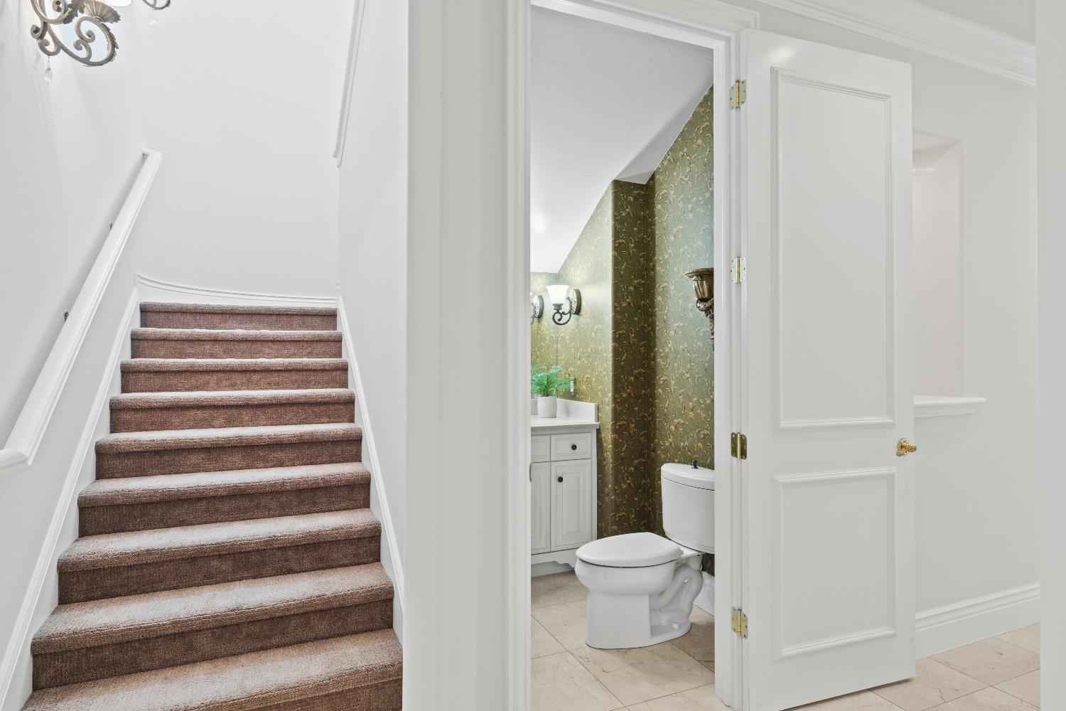 9020 Camino Del Avion