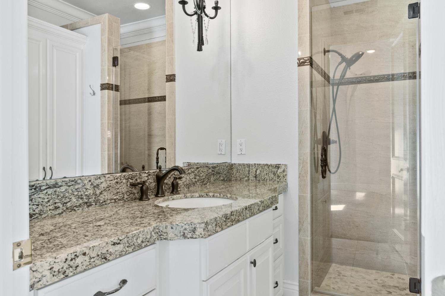 9020 Camino Del Avion