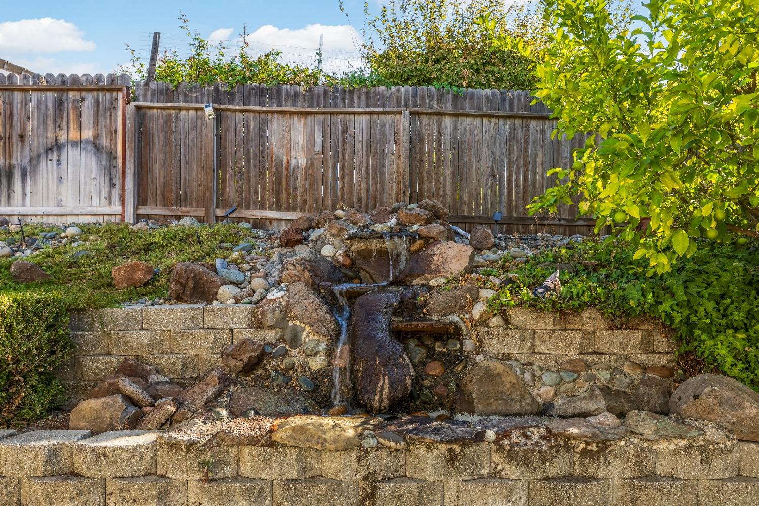 9078 Devon Crest Way