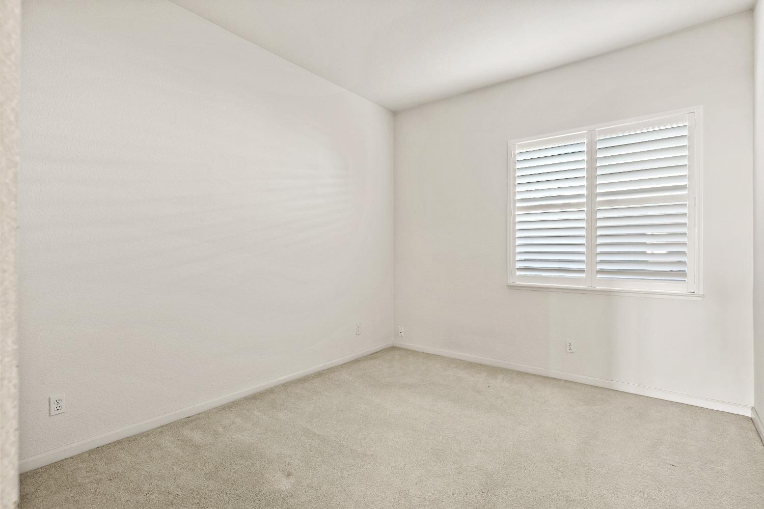 2305 Leonardo Street