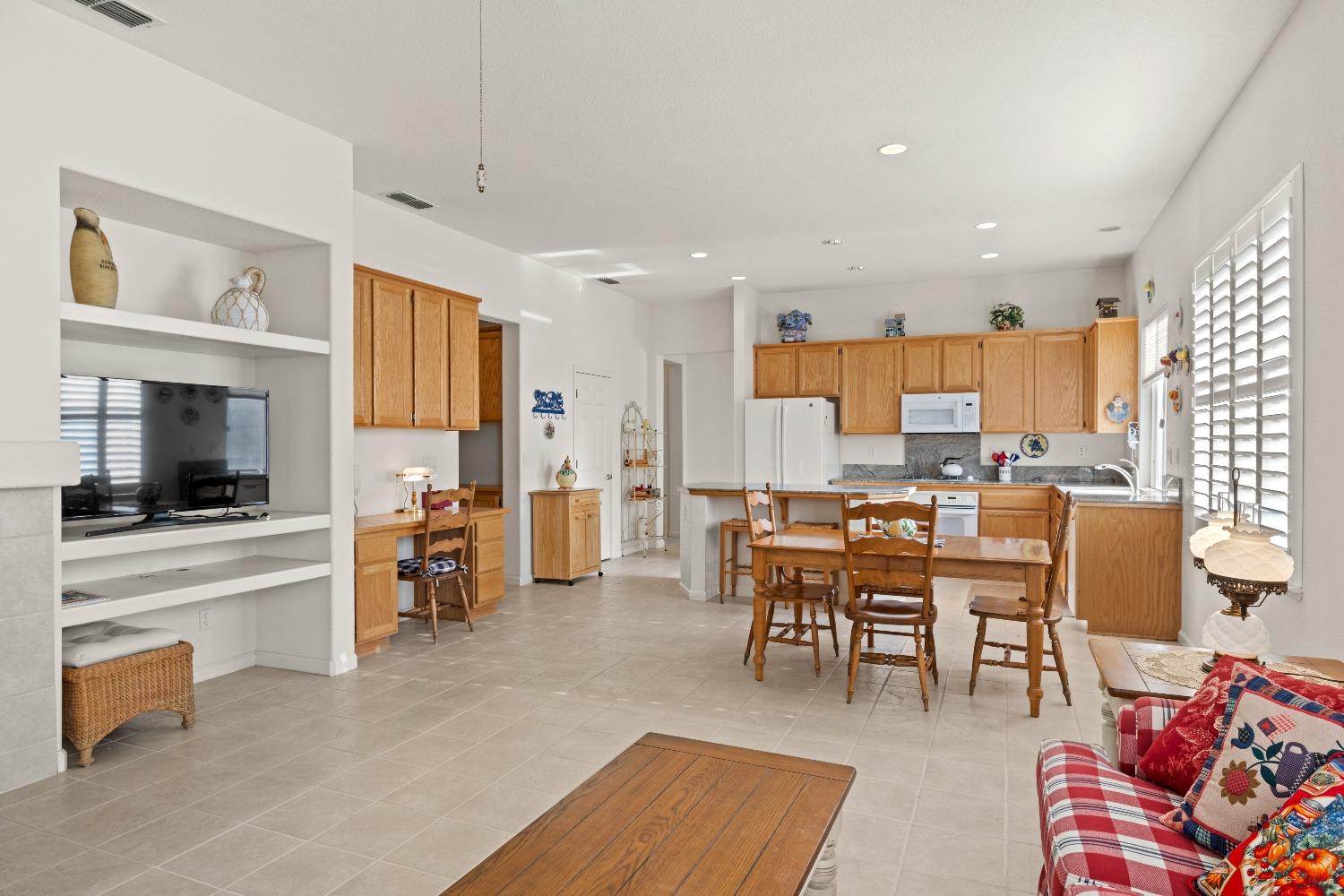 2305 Leonardo Street