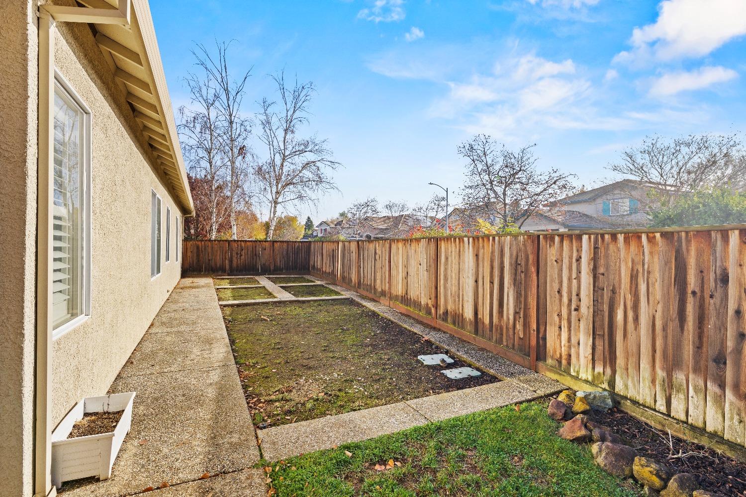 2305 Leonardo Street