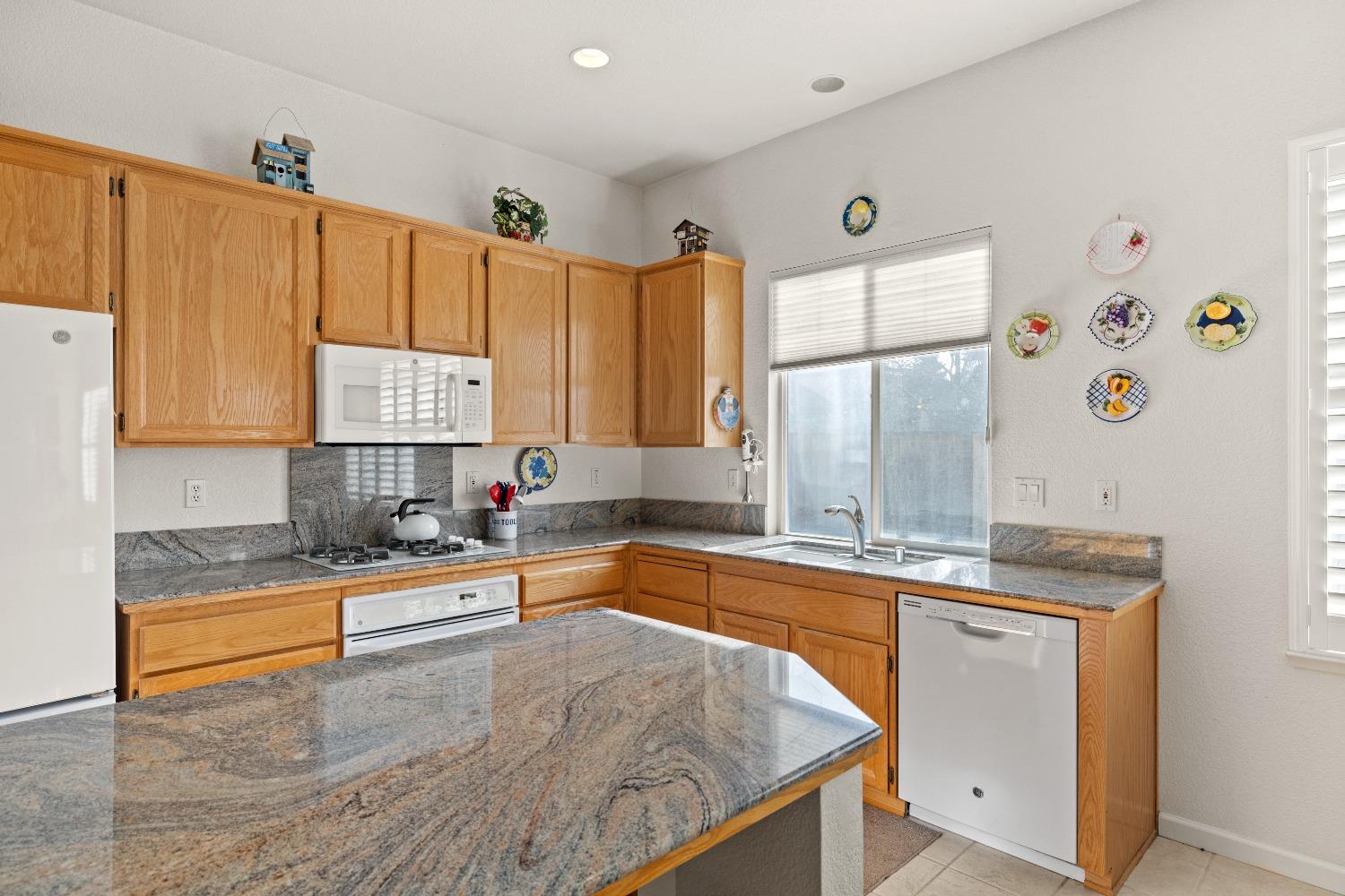 2305 Leonardo Street