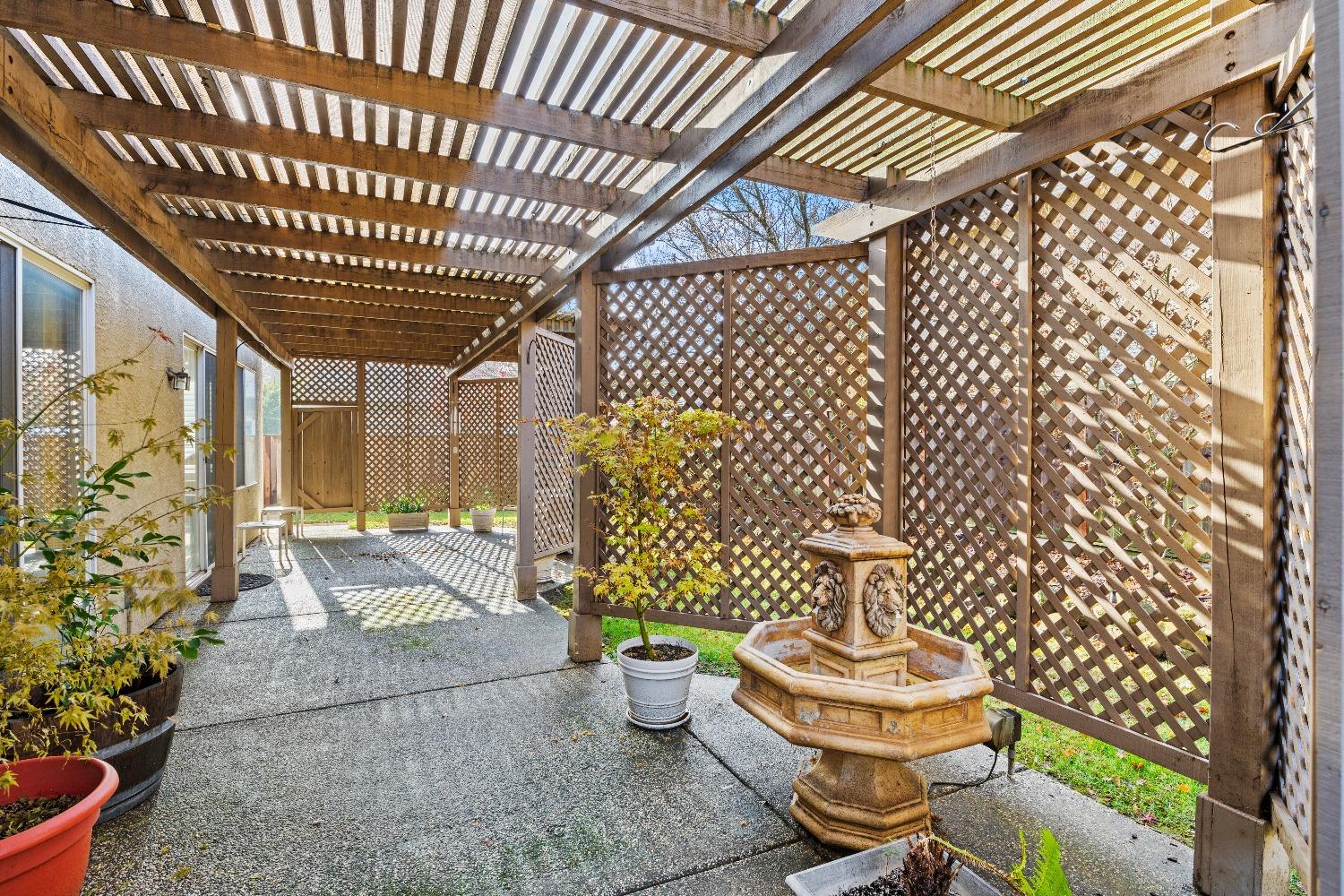 2305 Leonardo Street