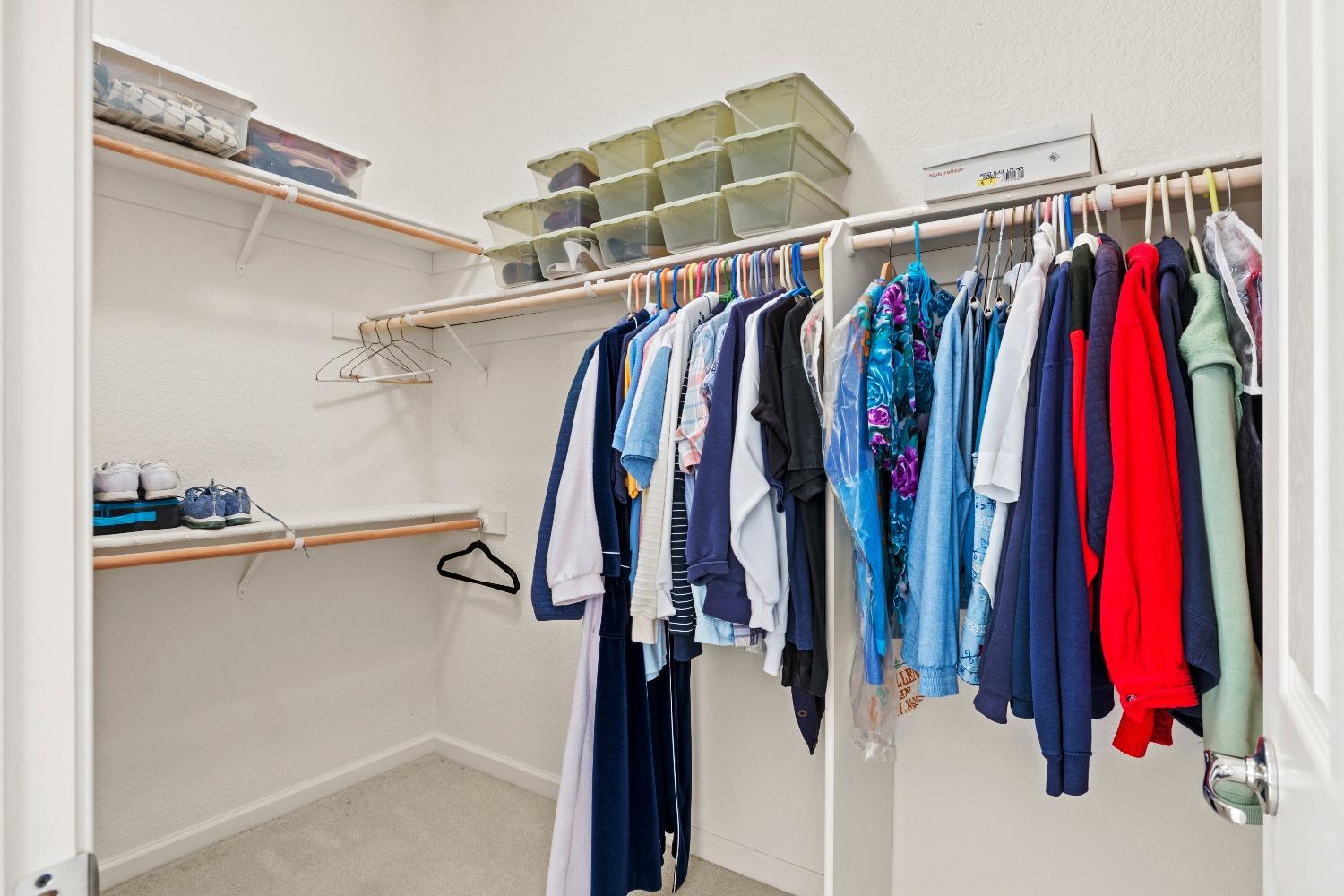 2305 Leonardo Street