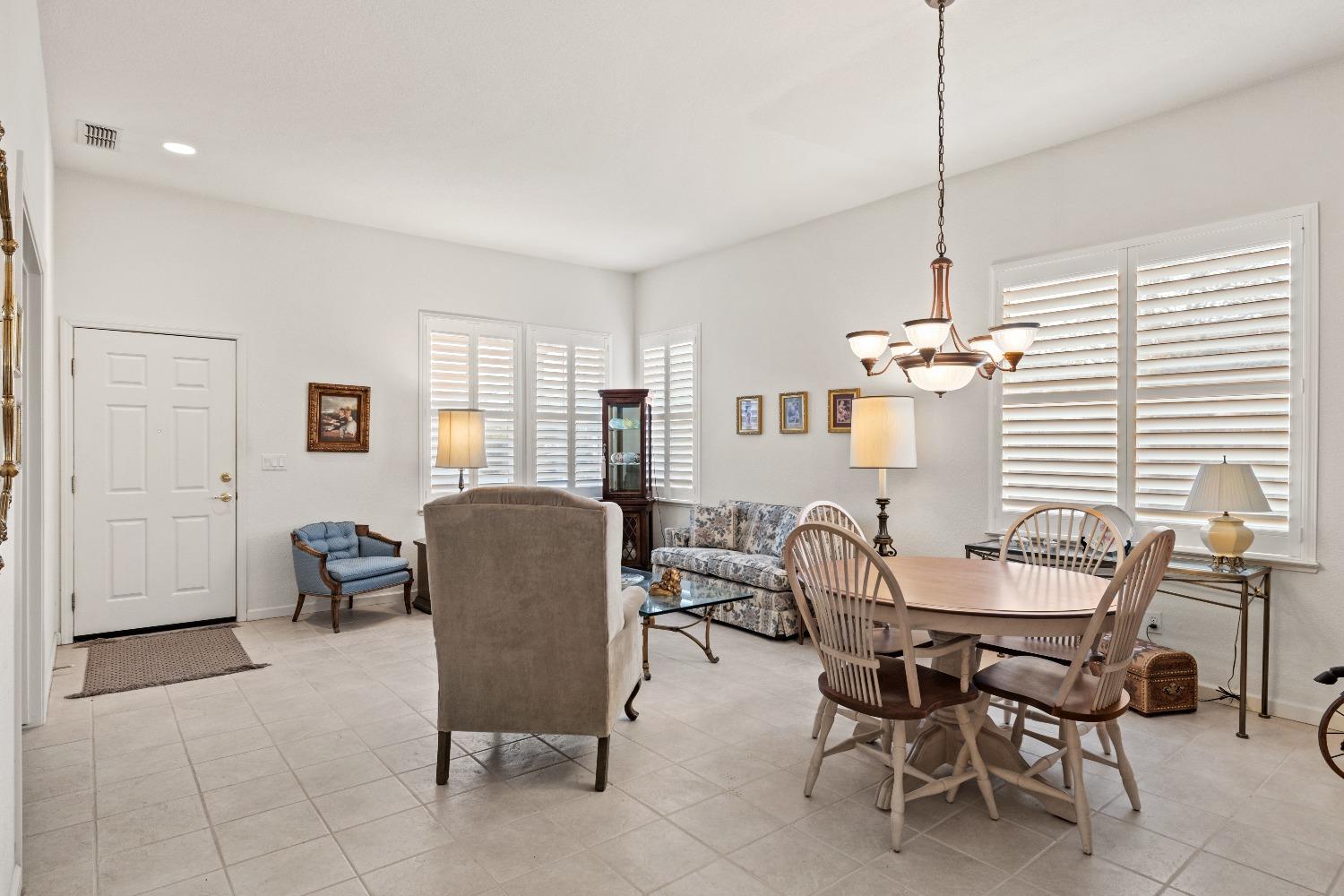 2305 Leonardo Street