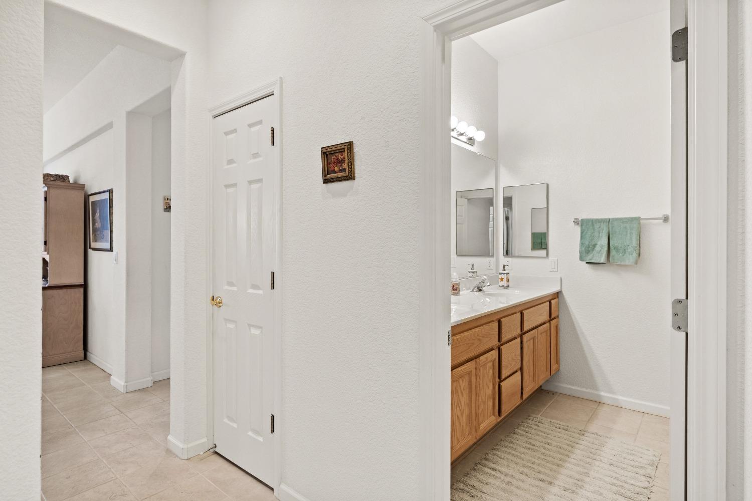 2305 Leonardo Street