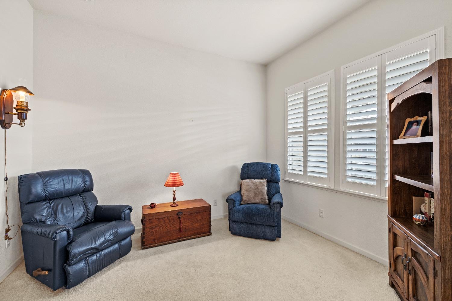 2305 Leonardo Street