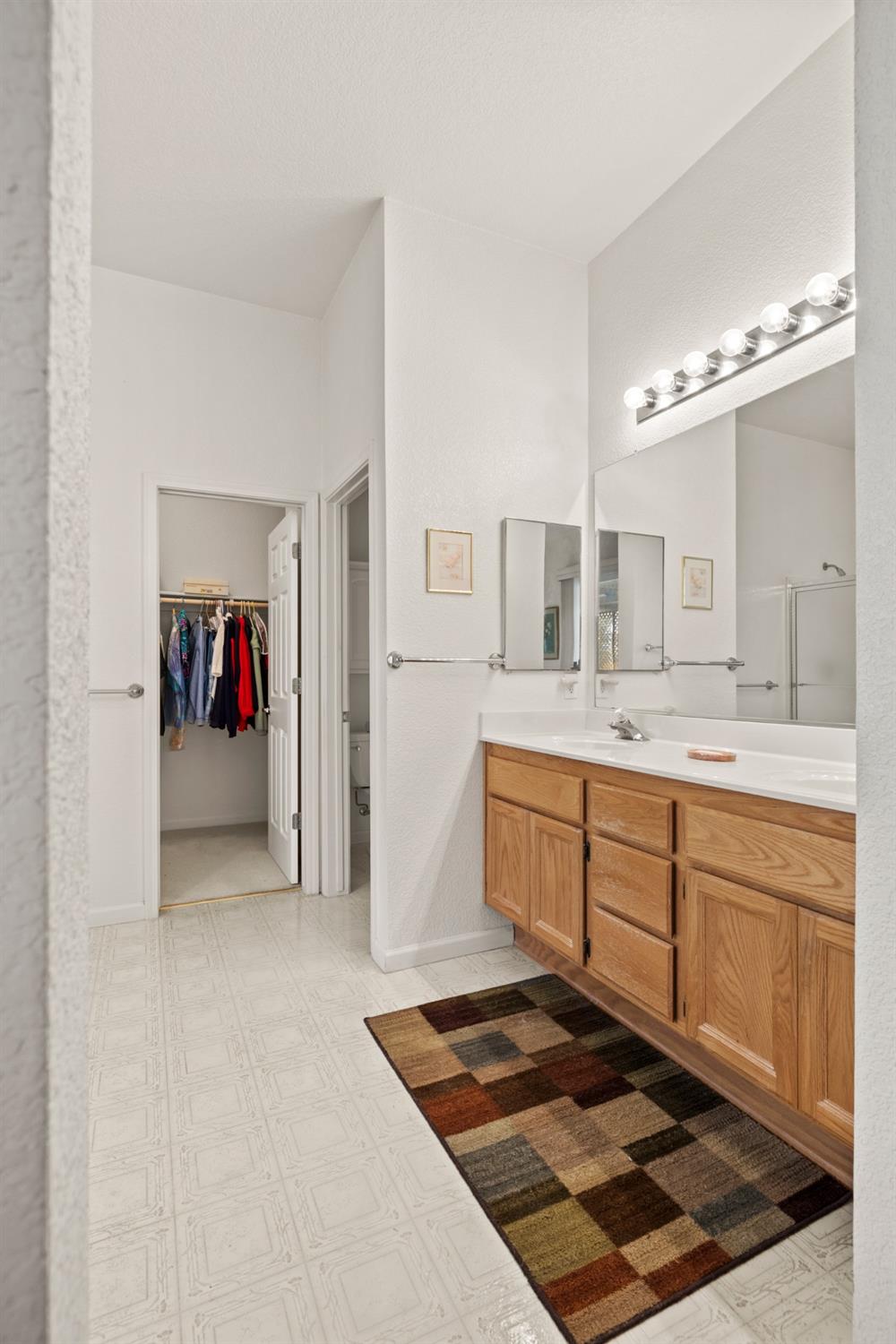 2305 Leonardo Street