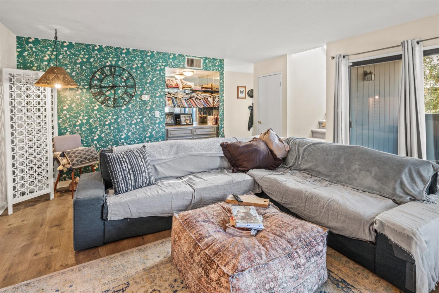 8124 Briar Ridge Lane