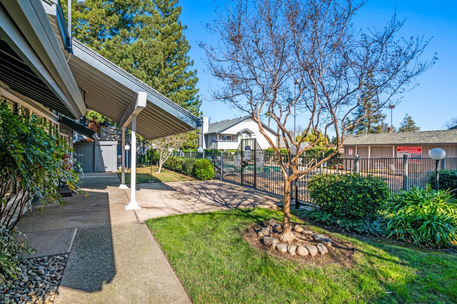 8124 Briar Ridge Lane