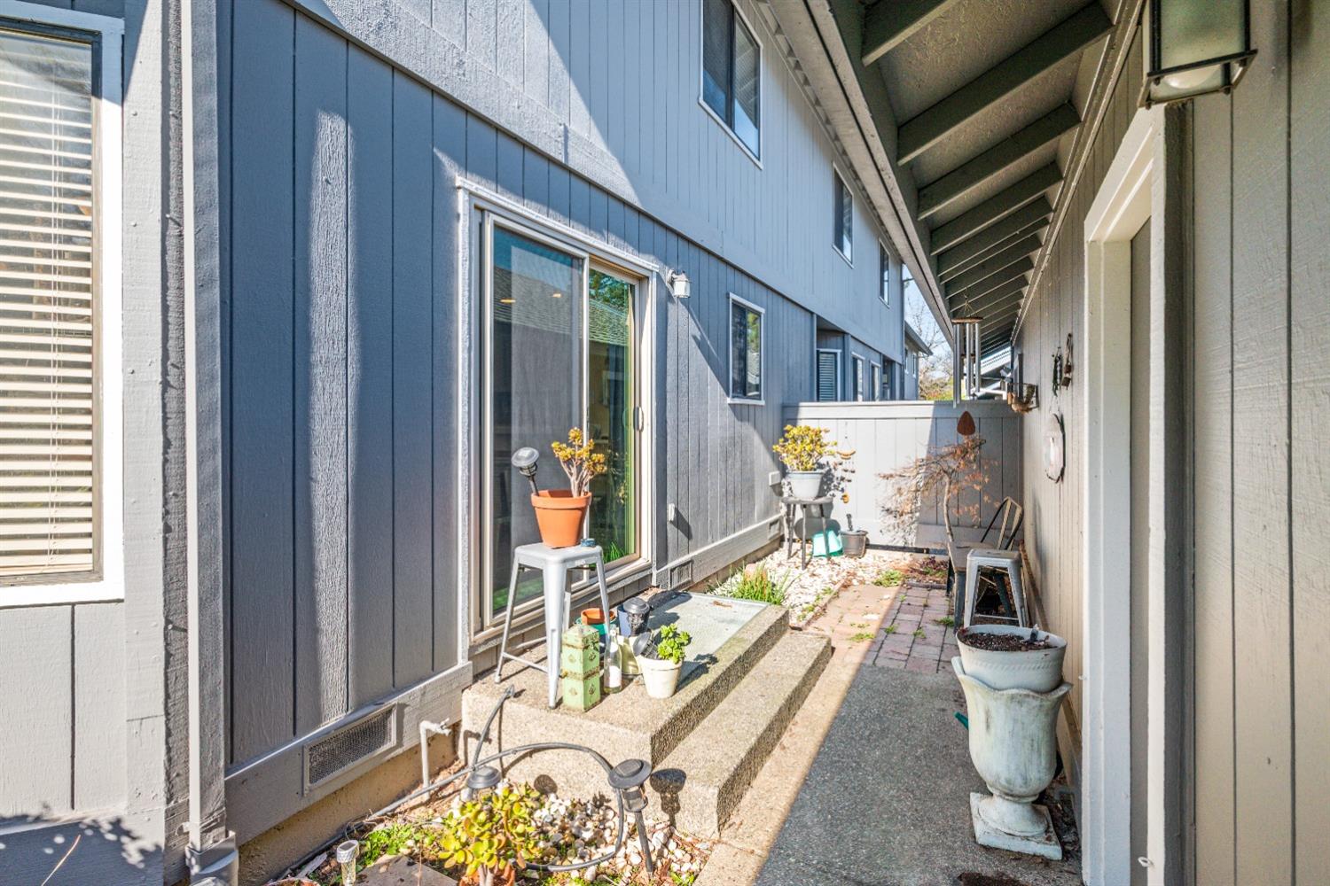 8124 Briar Ridge Lane