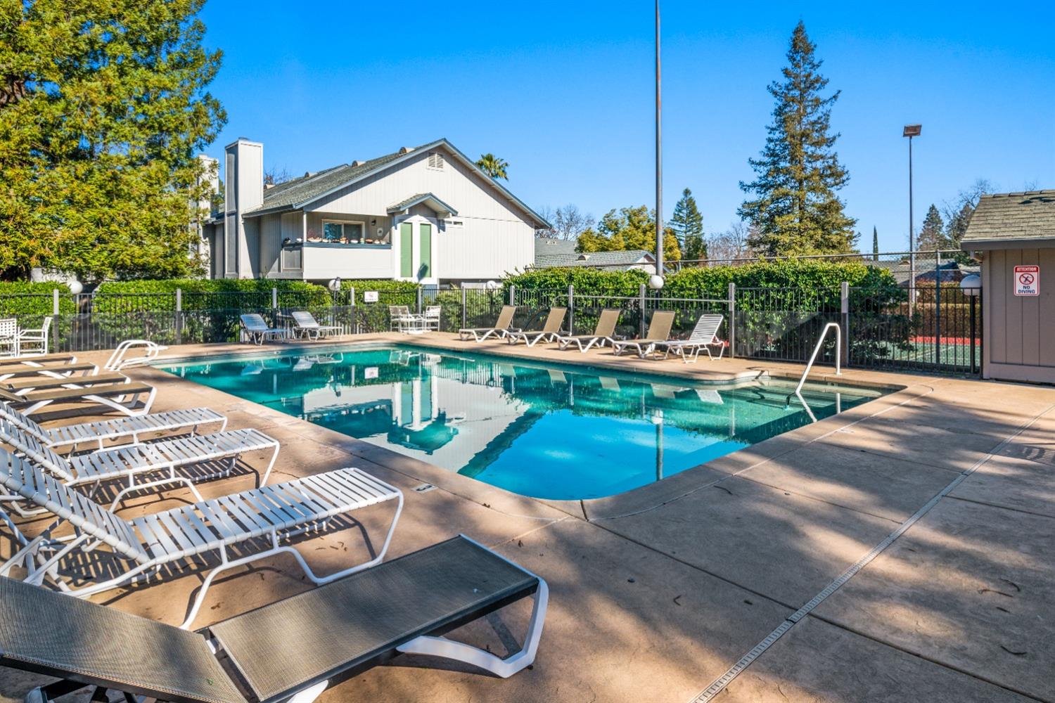 8124 Briar Ridge Lane