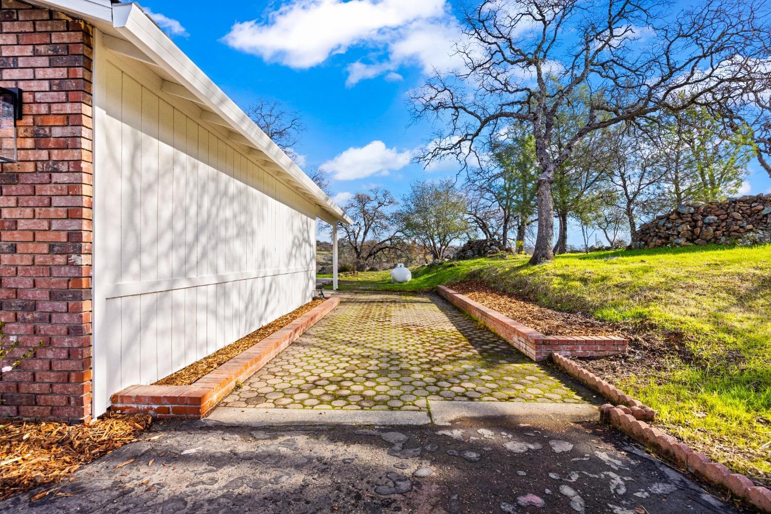 6541 Crystal Boulevard