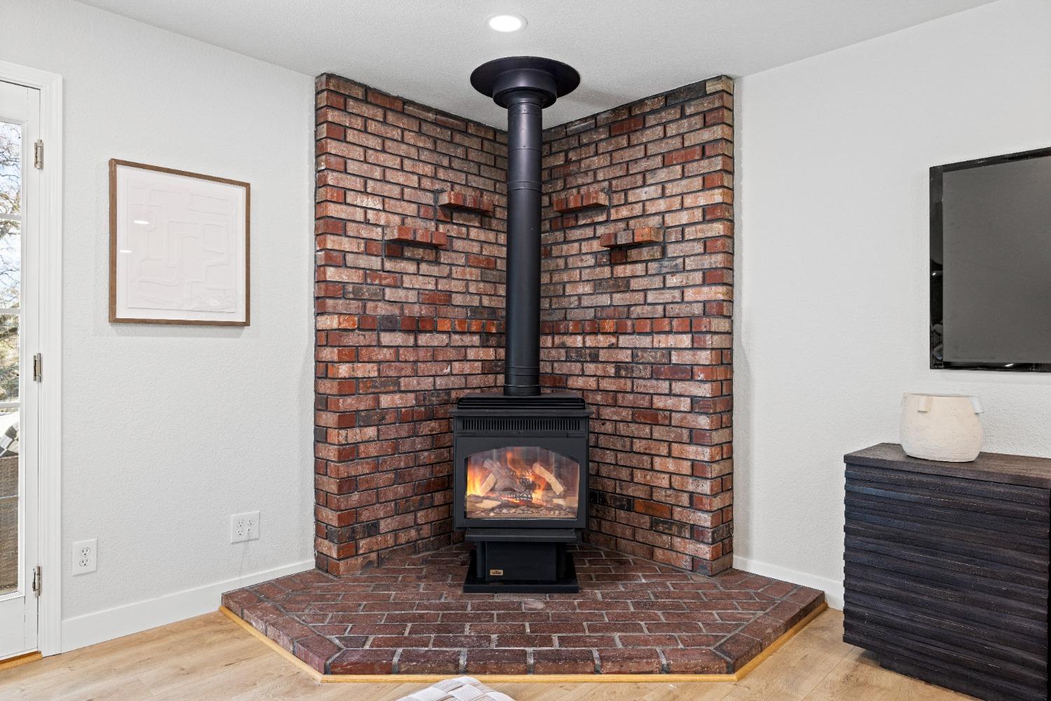 6541 Crystal Boulevard