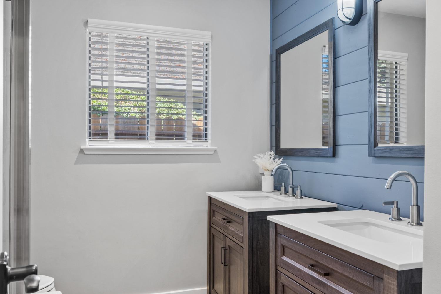 11853 Prospect Hill Drive