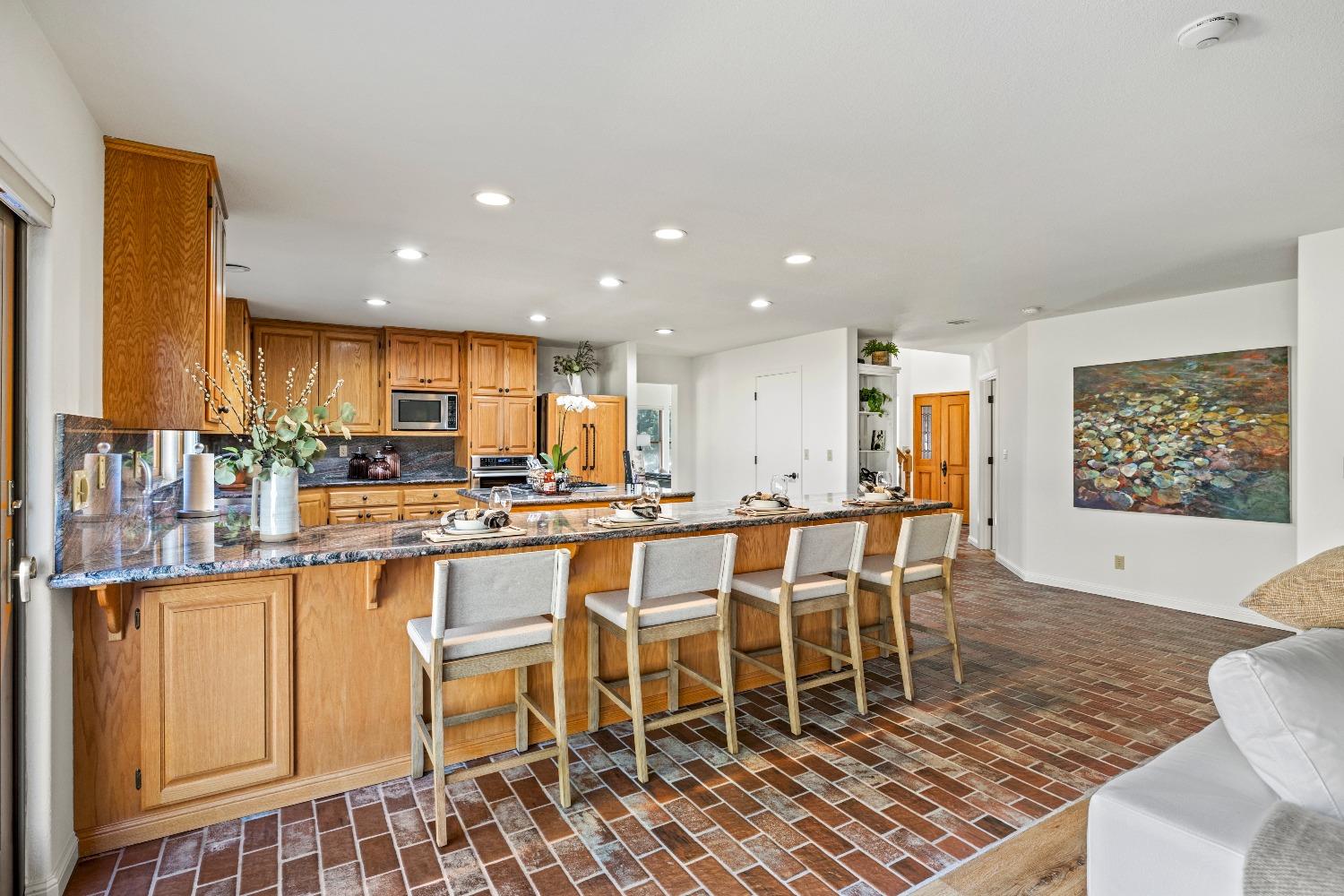 2689 Ivy Knoll Drive