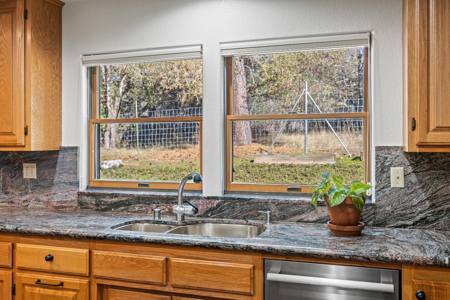 2689 Ivy Knoll Drive