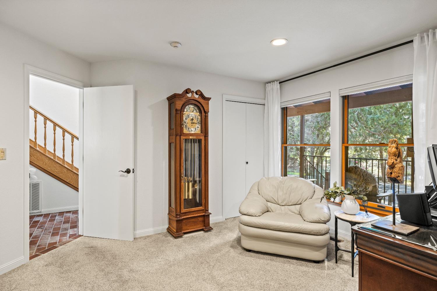 2689 Ivy Knoll Drive