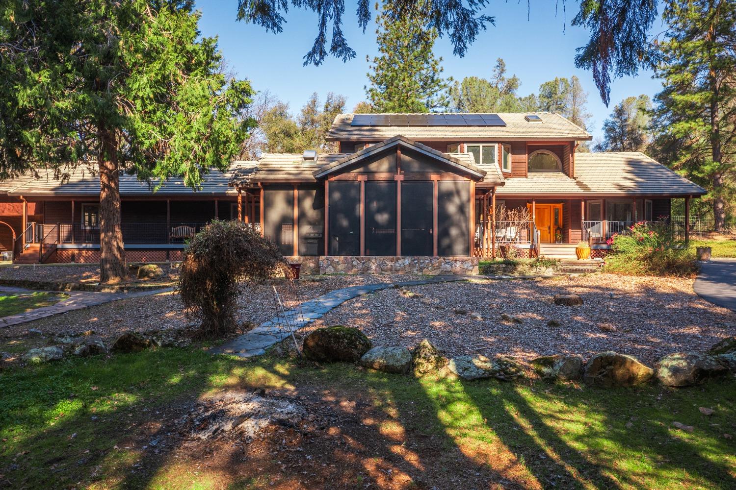 2689 Ivy Knoll Drive