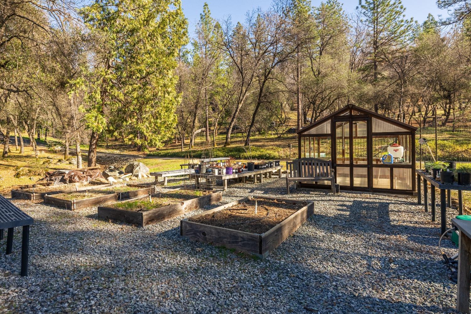 2689 Ivy Knoll Drive