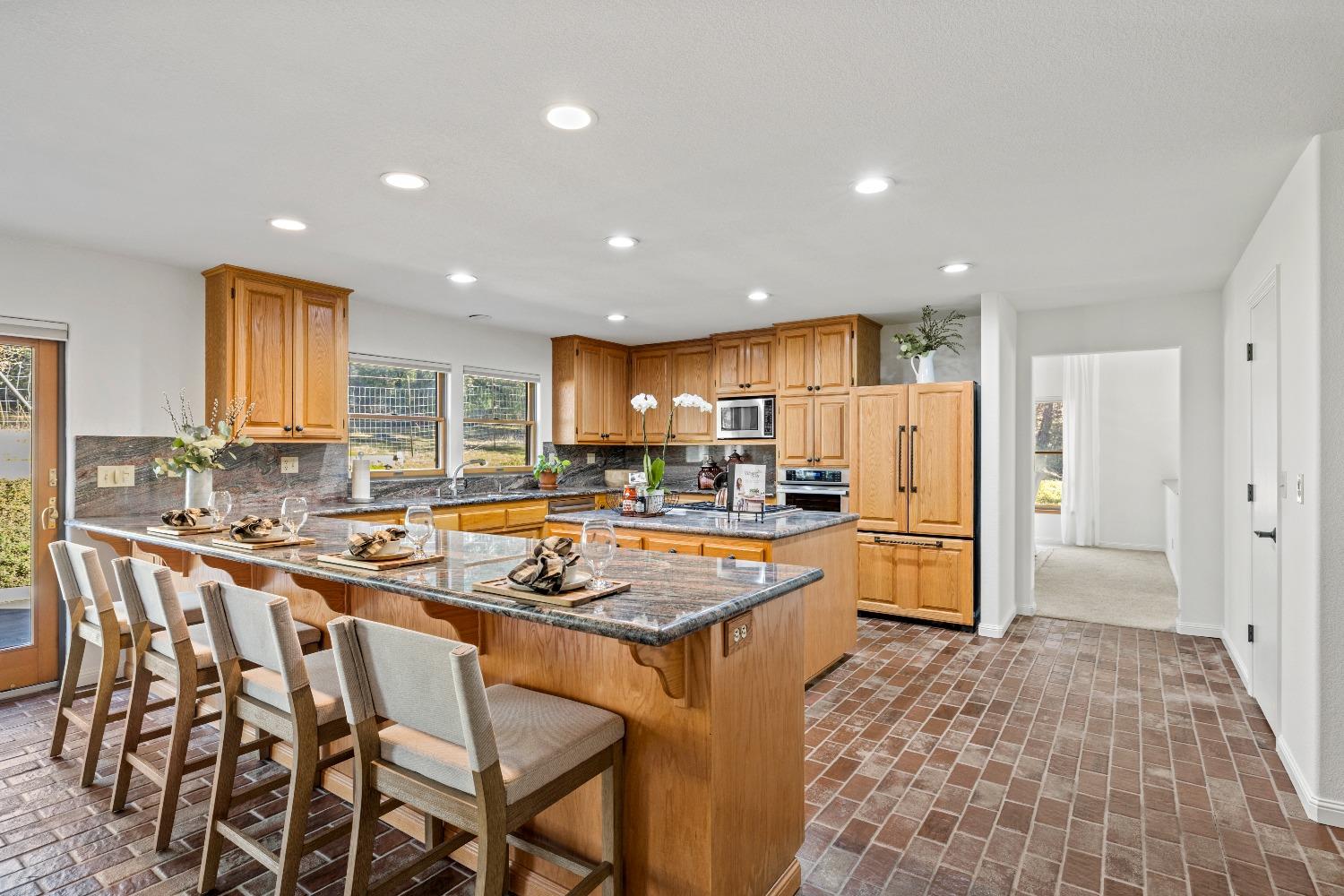 2689 Ivy Knoll Drive