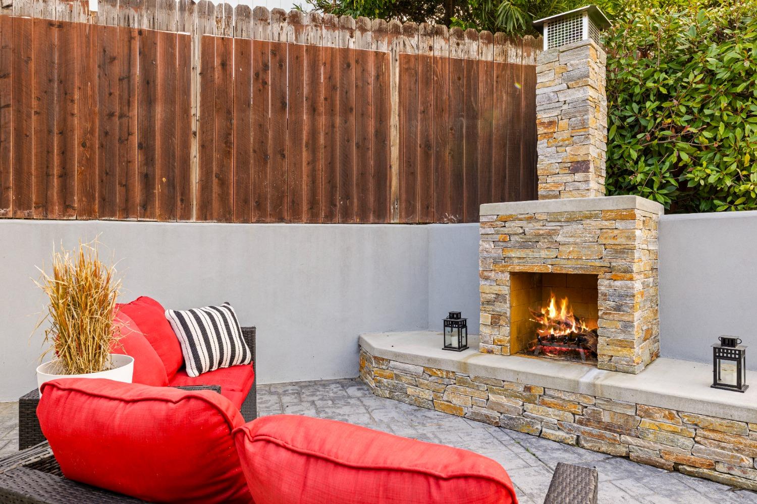 1044 Diamante Robles Court