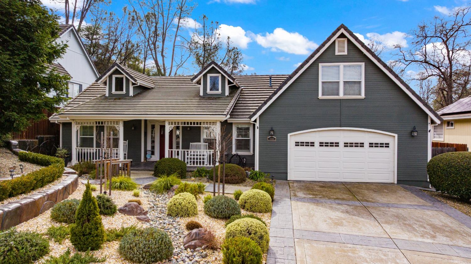 1044 Diamante Robles Court