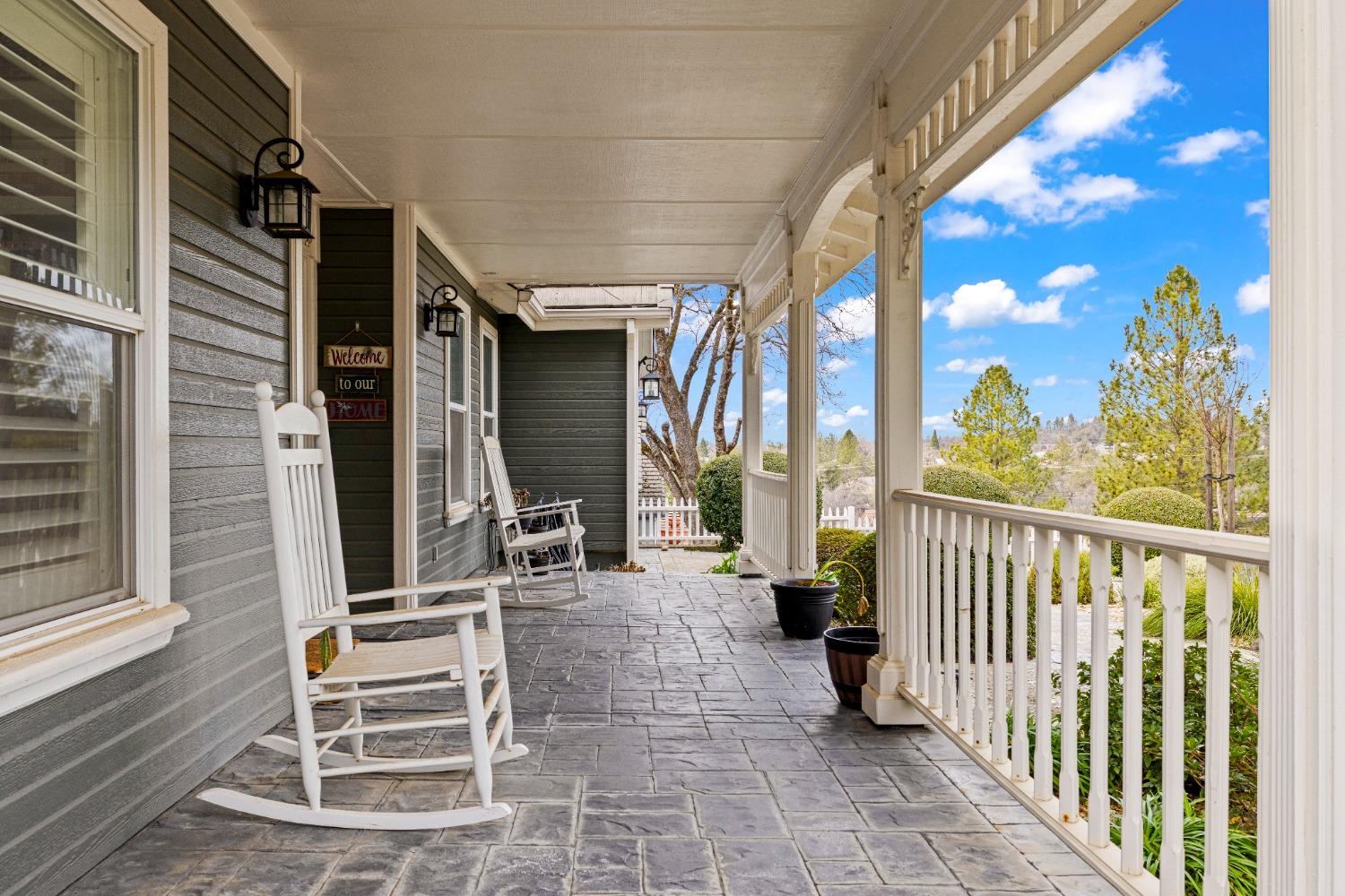 1044 Diamante Robles Court