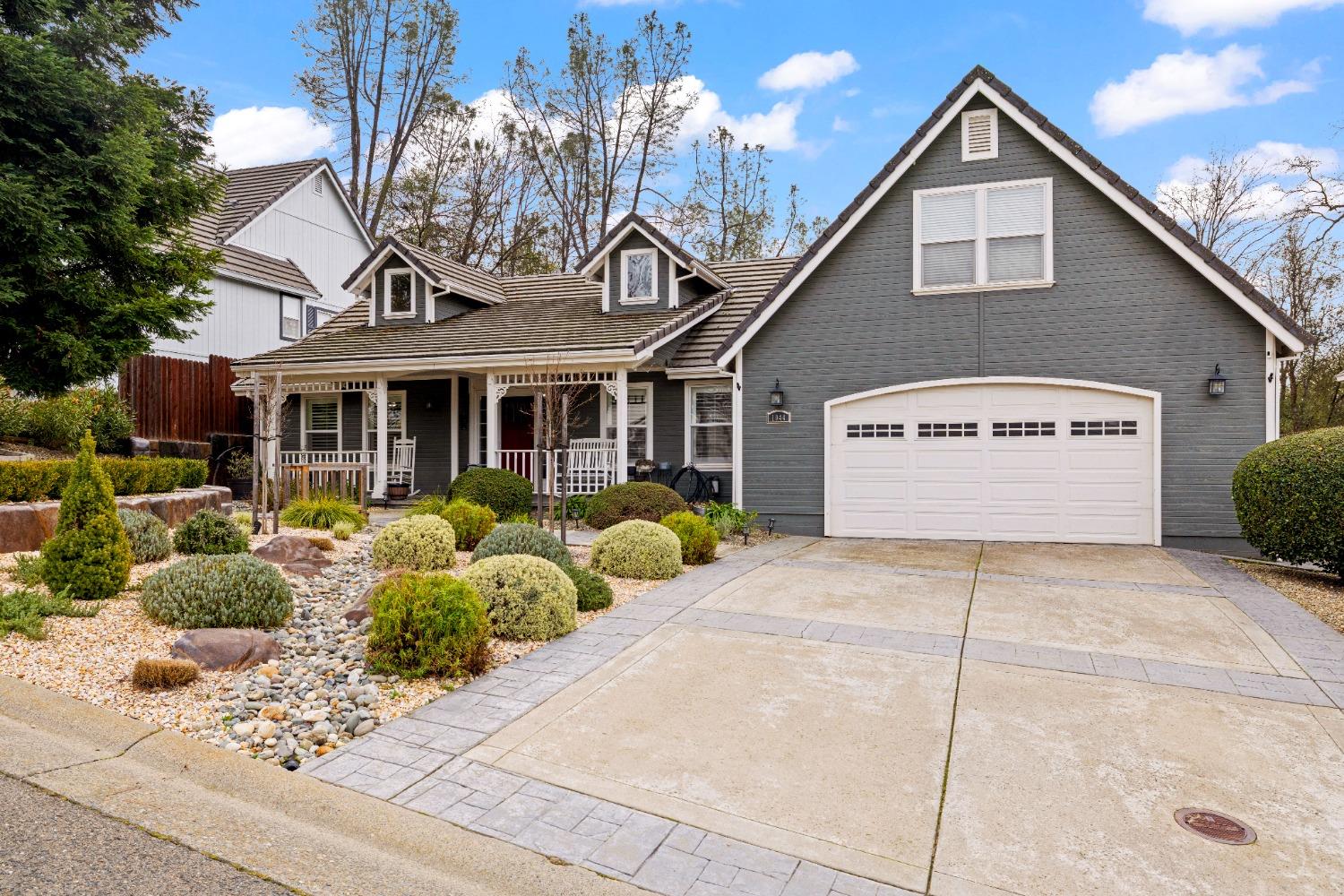 1044 Diamante Robles Court