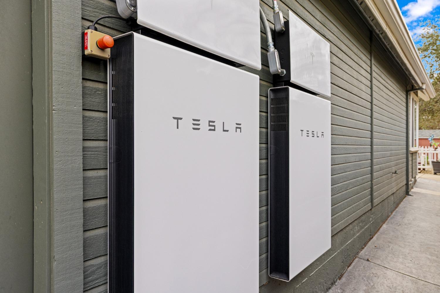 1044 Diamante Robles Court