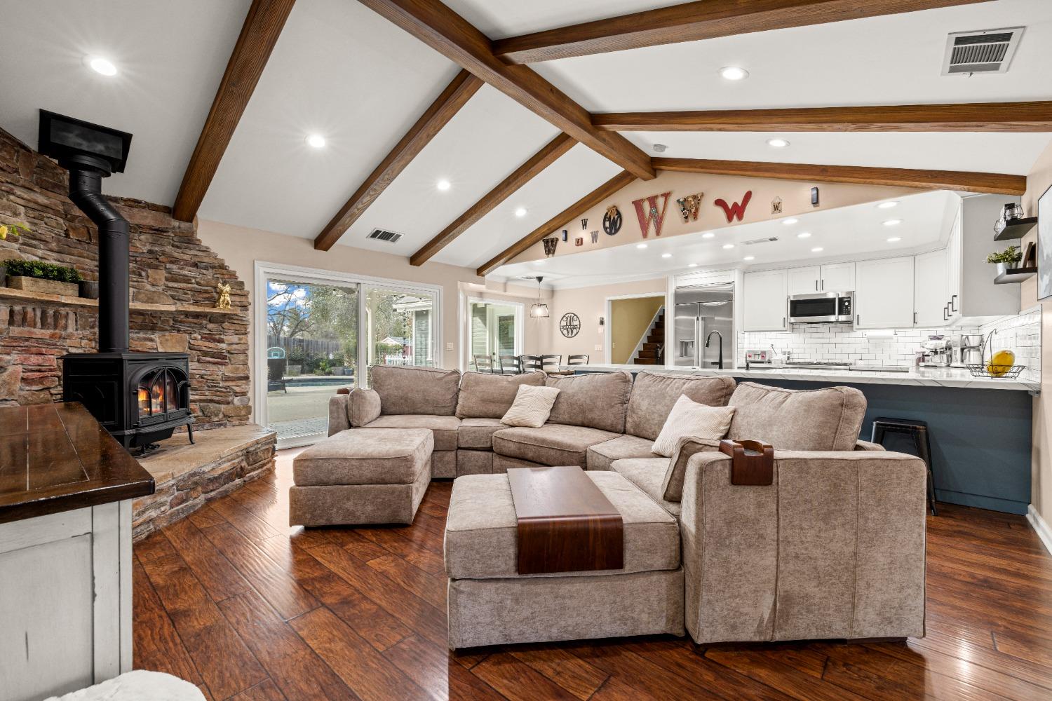 1044 Diamante Robles Court