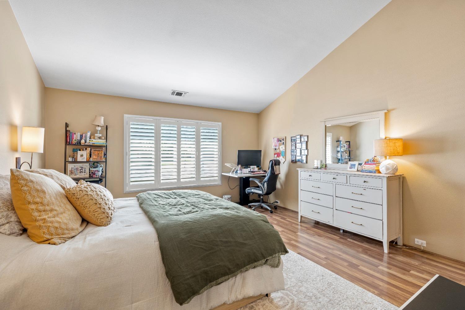 11375 Gold Country Boulevard