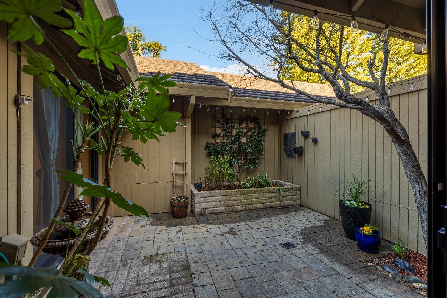 11375 Gold Country Boulevard