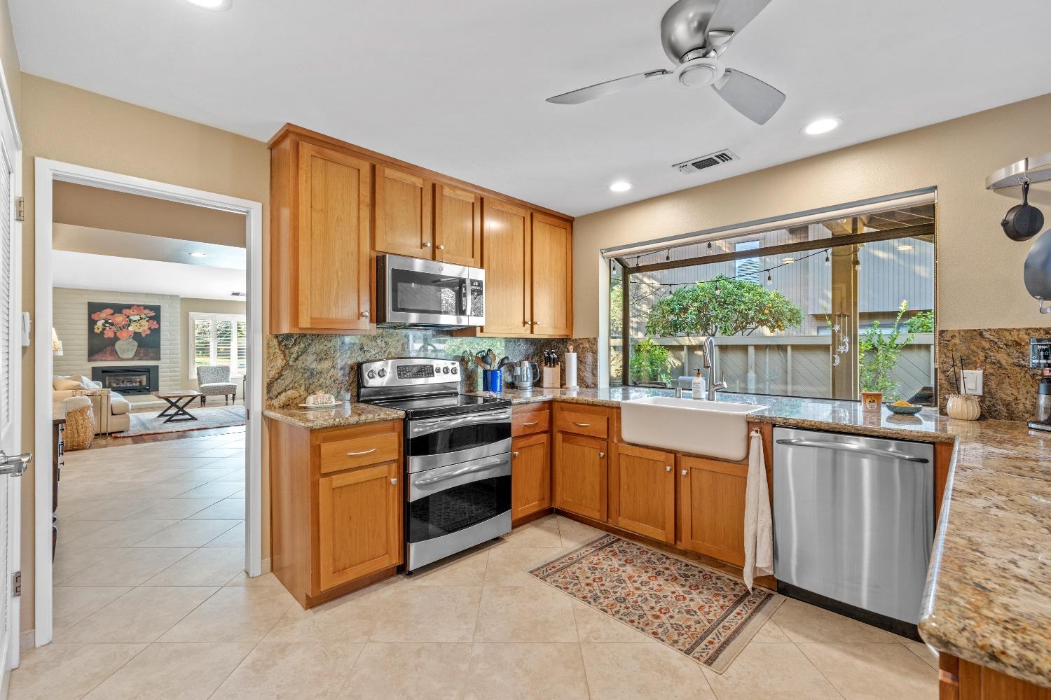 11375 Gold Country Boulevard