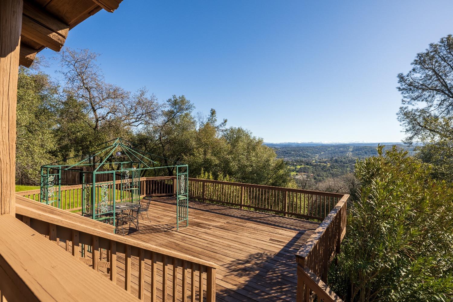 2203 Alpine View Drive