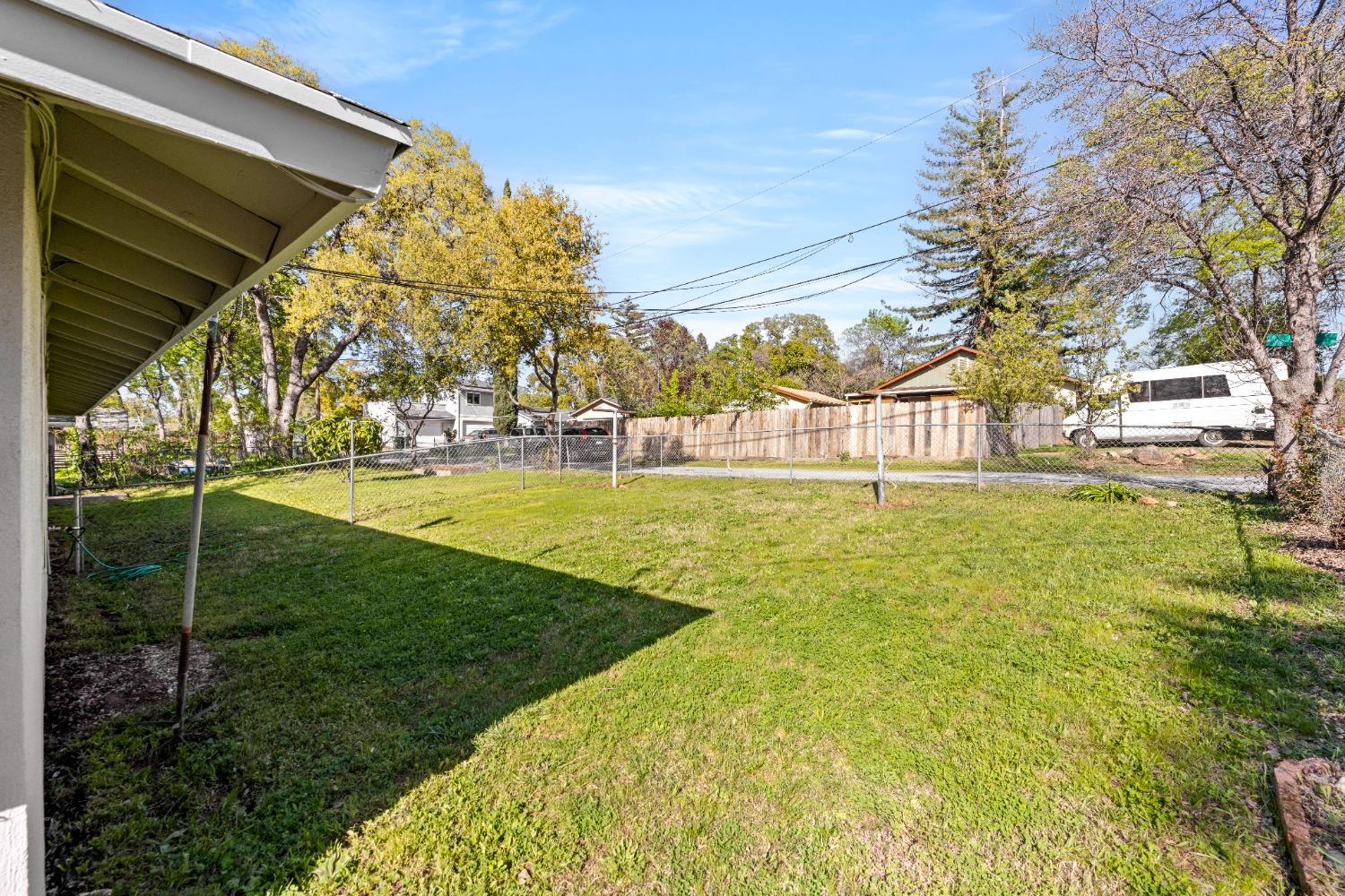 852 Live Oak Way