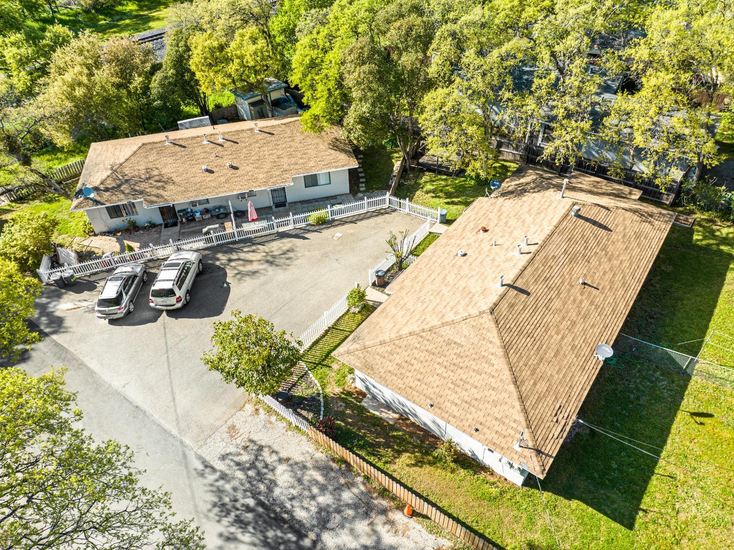852 Live Oak Way