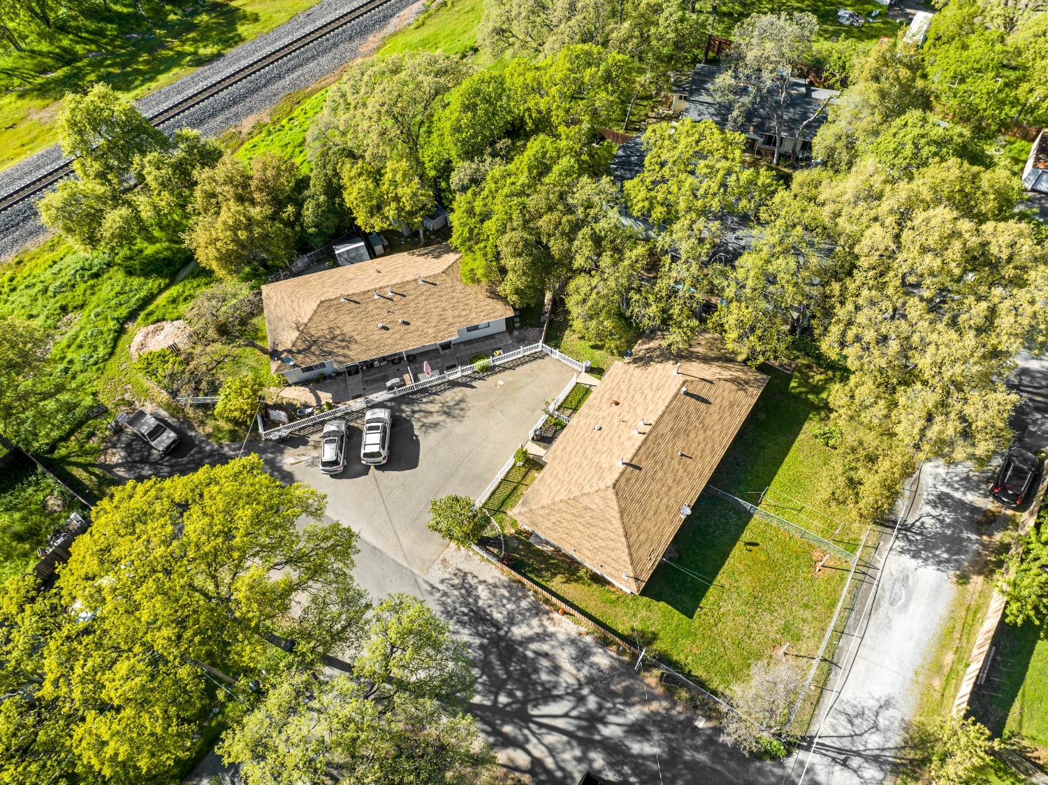 852 Live Oak Way