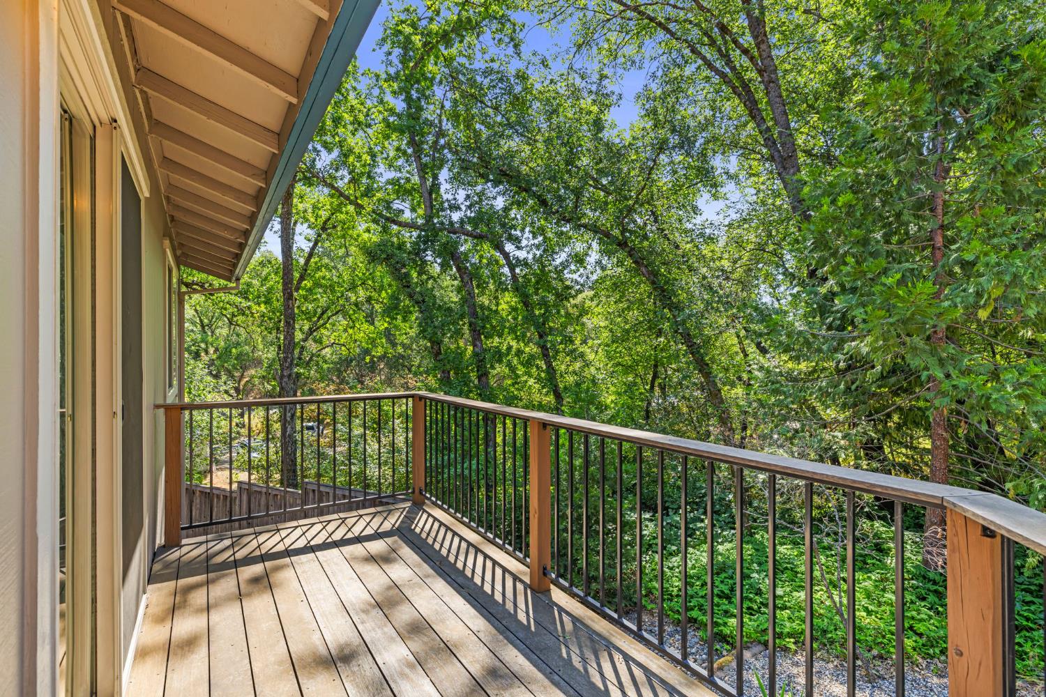 899 Holly Way