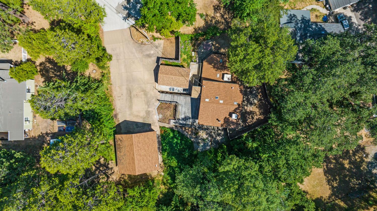 899 Holly Way