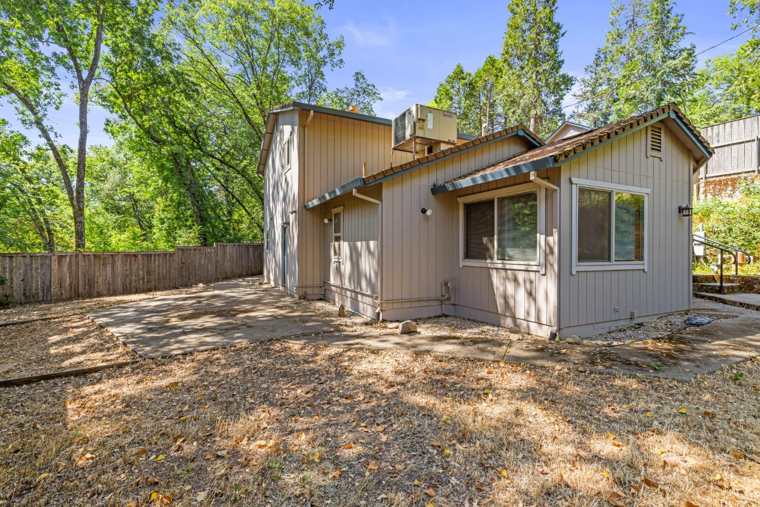 899 Holly Way