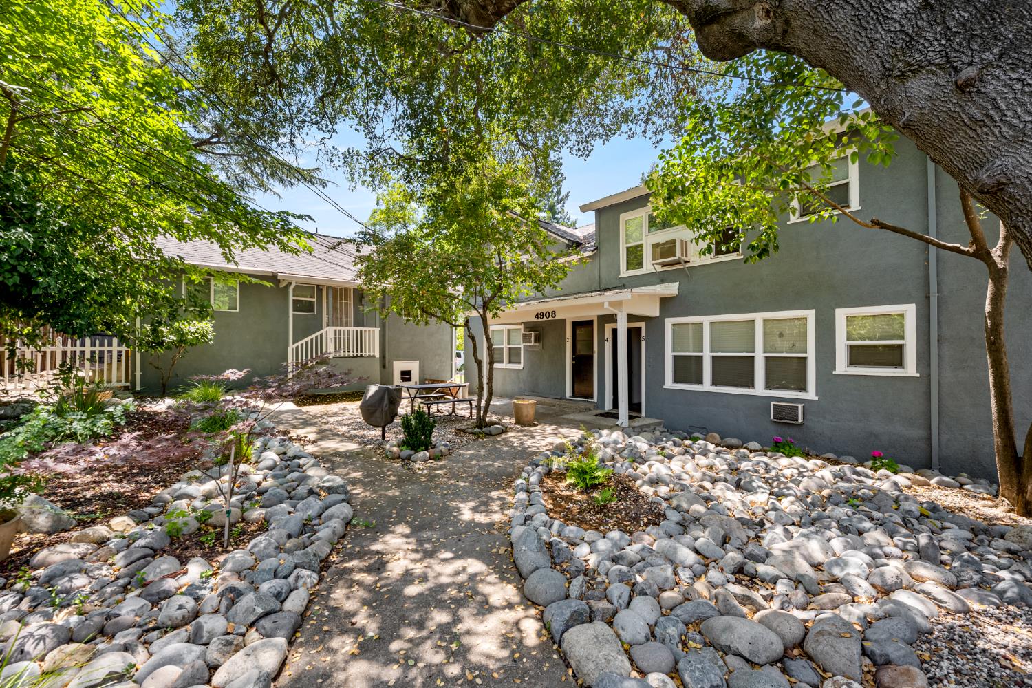 4908 Gastman Way
