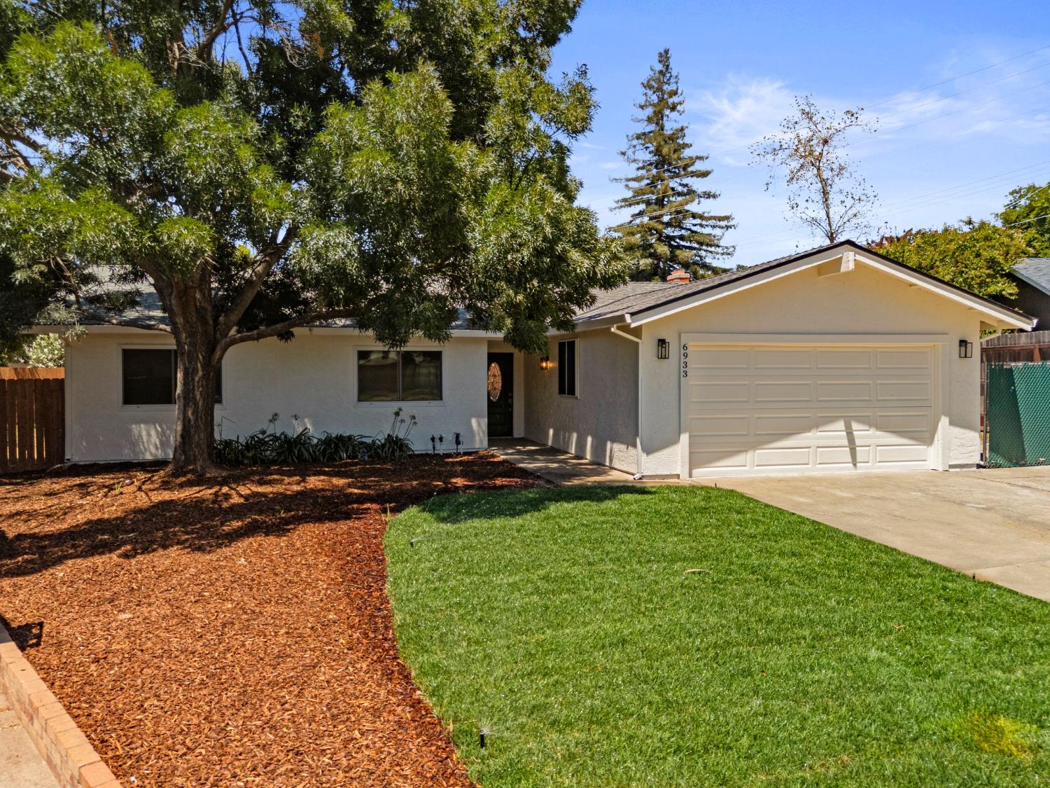 6933 Sylvan Glen Way