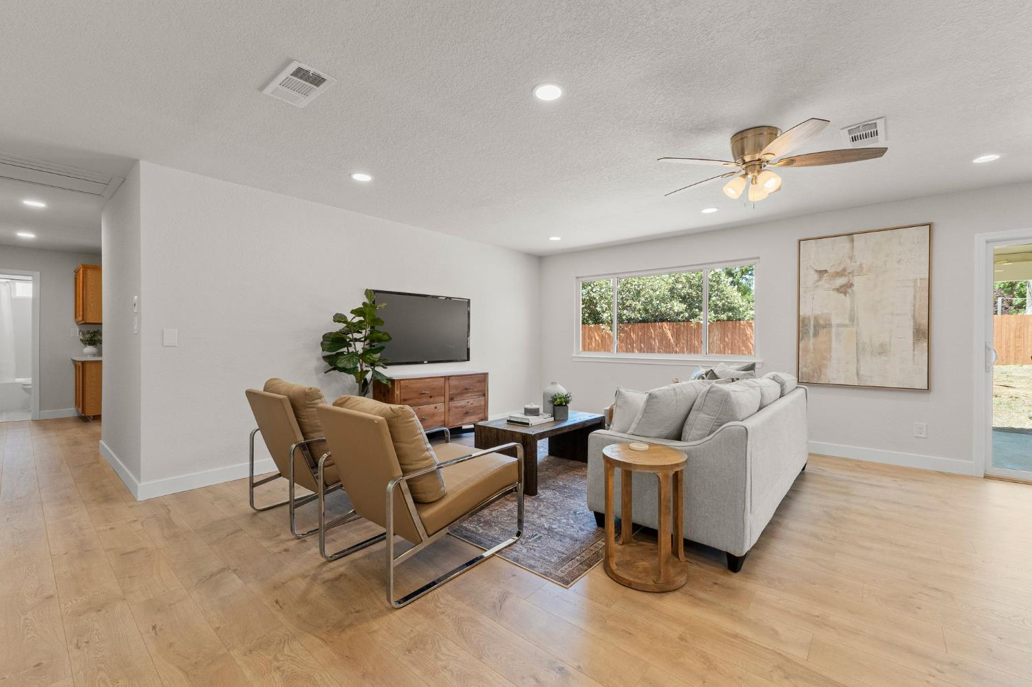 6933 Sylvan Glen Way