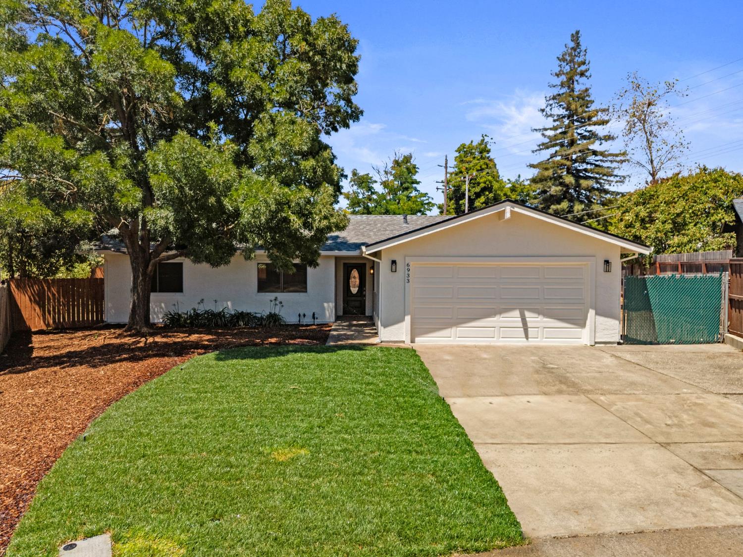 6933 Sylvan Glen Way