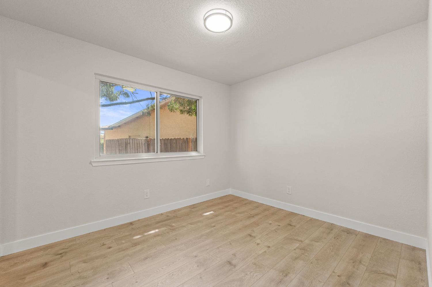 6933 Sylvan Glen Way