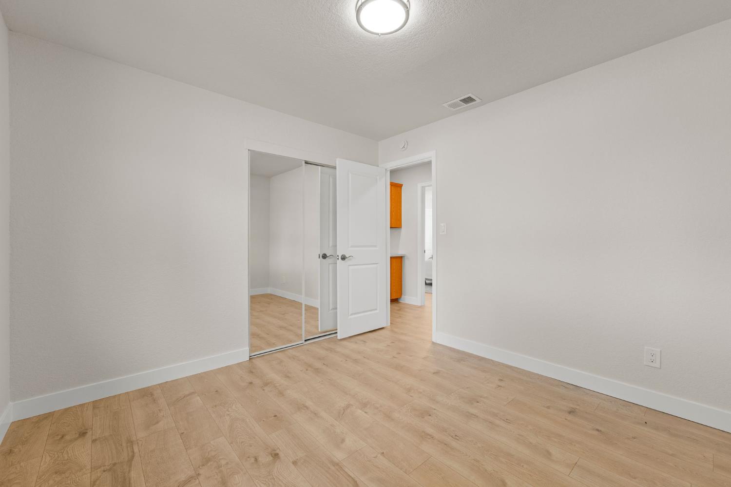 6933 Sylvan Glen Way