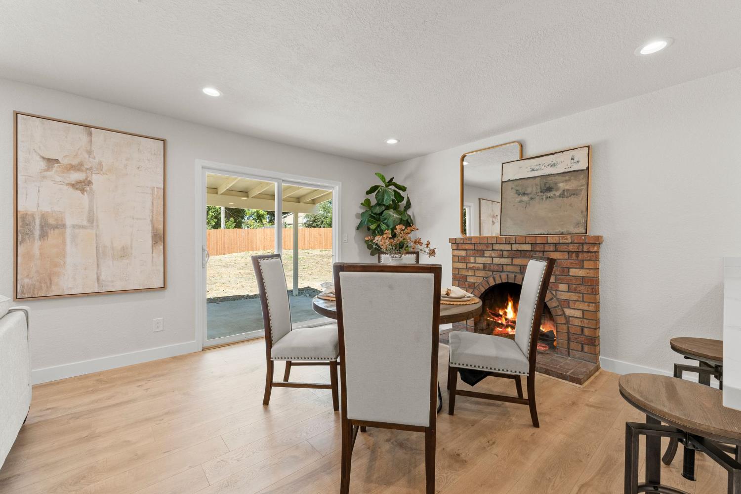 6933 Sylvan Glen Way